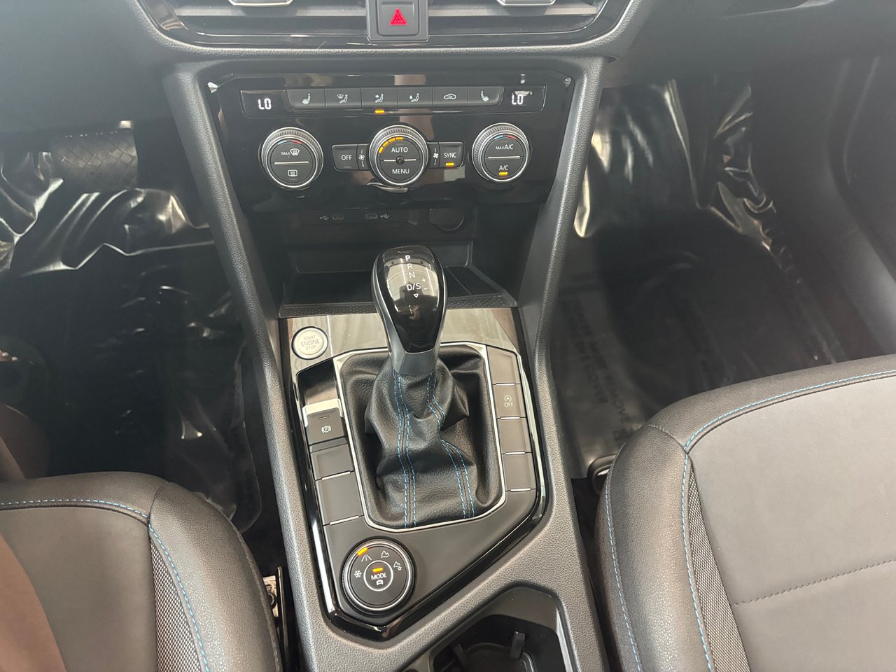2024 Volkswagen Taos Comfortline Black Edition TOIT PANO