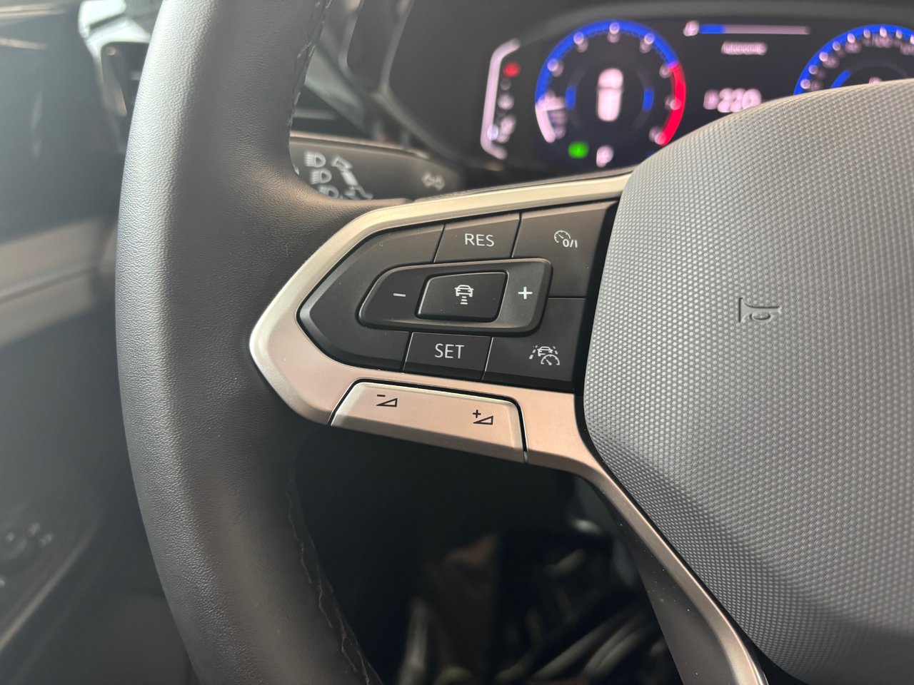 2024 Volkswagen Taos Comfortline Black Edition TOIT PANO