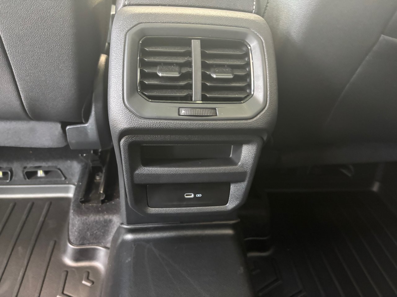 2025 Volkswagen Taos COMFORTLINE ÉDITION NOIRE DEMO SPECIAL