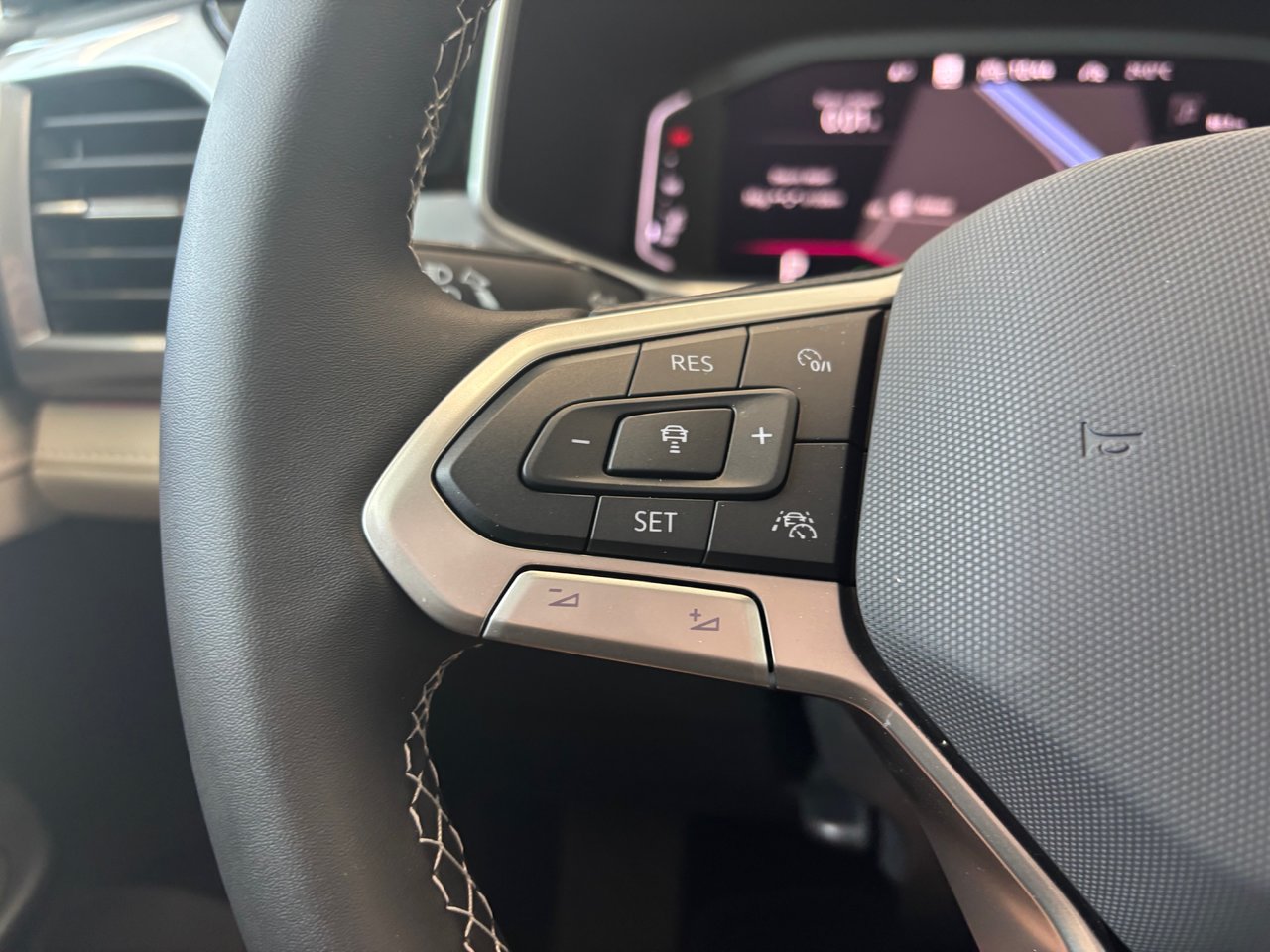 Volkswagen Taos Highline 4MOTION 2025 SPÉCIAL DÉMO