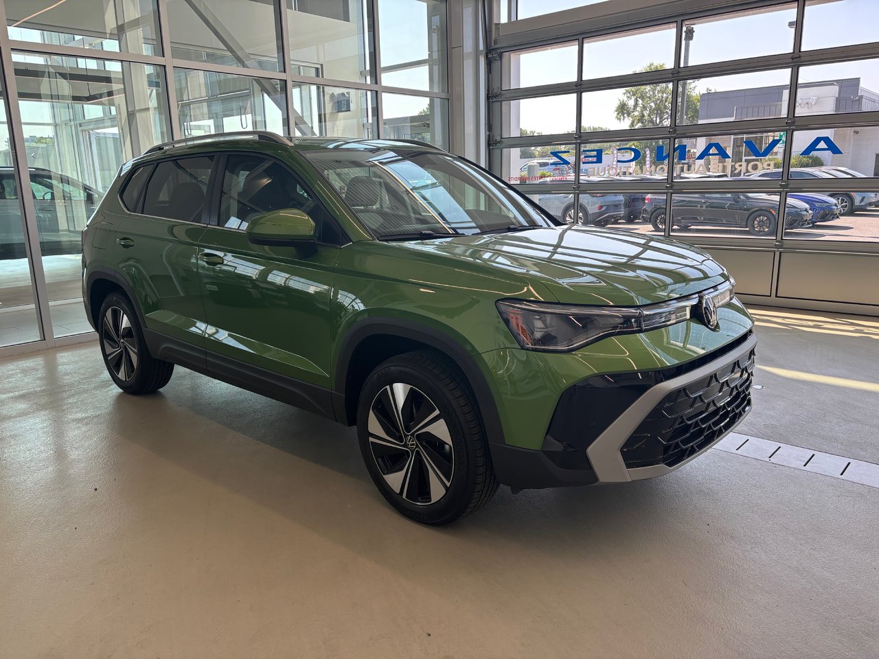 Volkswagen Taos Highline 4MOTION 2025 SPÉCIAL DÉMO