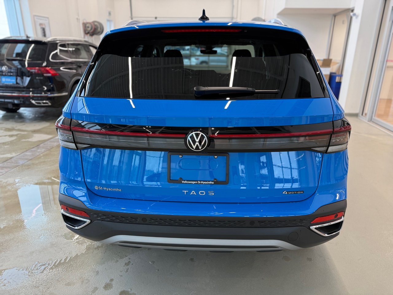 2026 Volkswagen Taos Highline 4MOTION DEMO SPECIAL