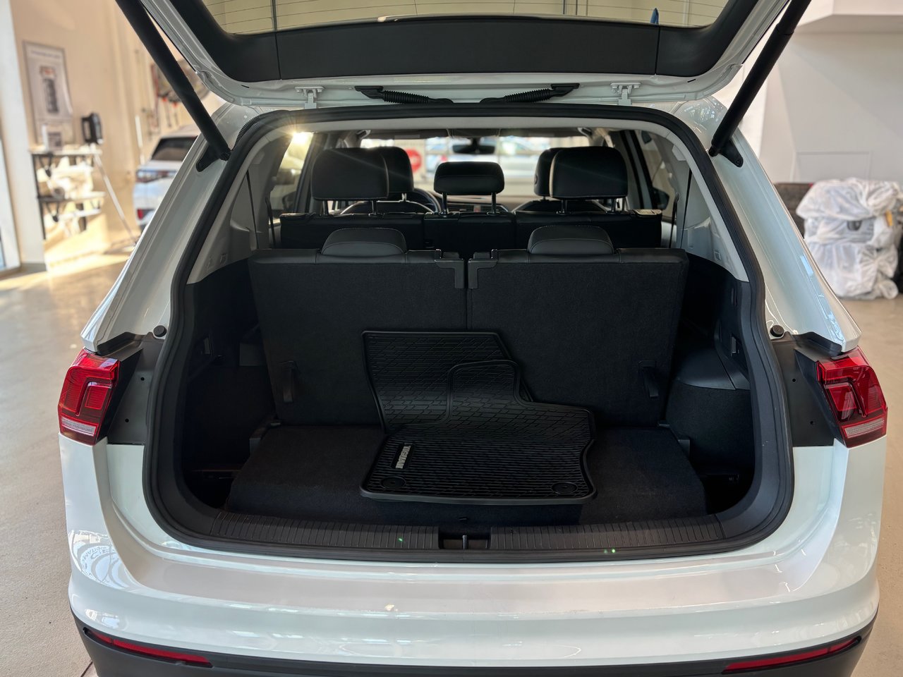 Volkswagen Tiguan COMFORTLINE TOIT PANO SIMILI CUIR 2021 JAMAIS ACCIDENTÉ