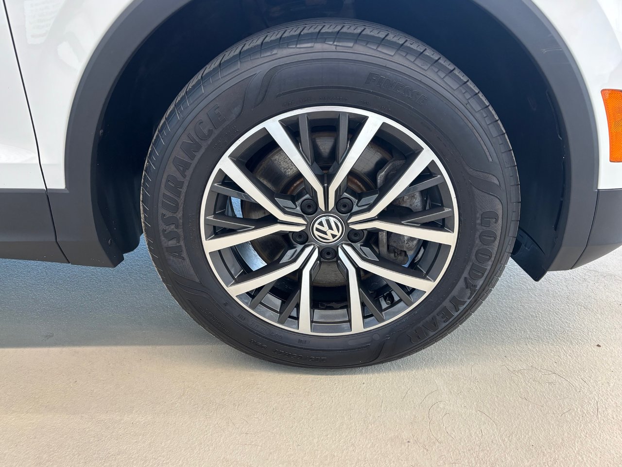 Volkswagen Tiguan COMFORTLINE TOIT PANO SIMILI CUIR 2021 JAMAIS ACCIDENTÉ