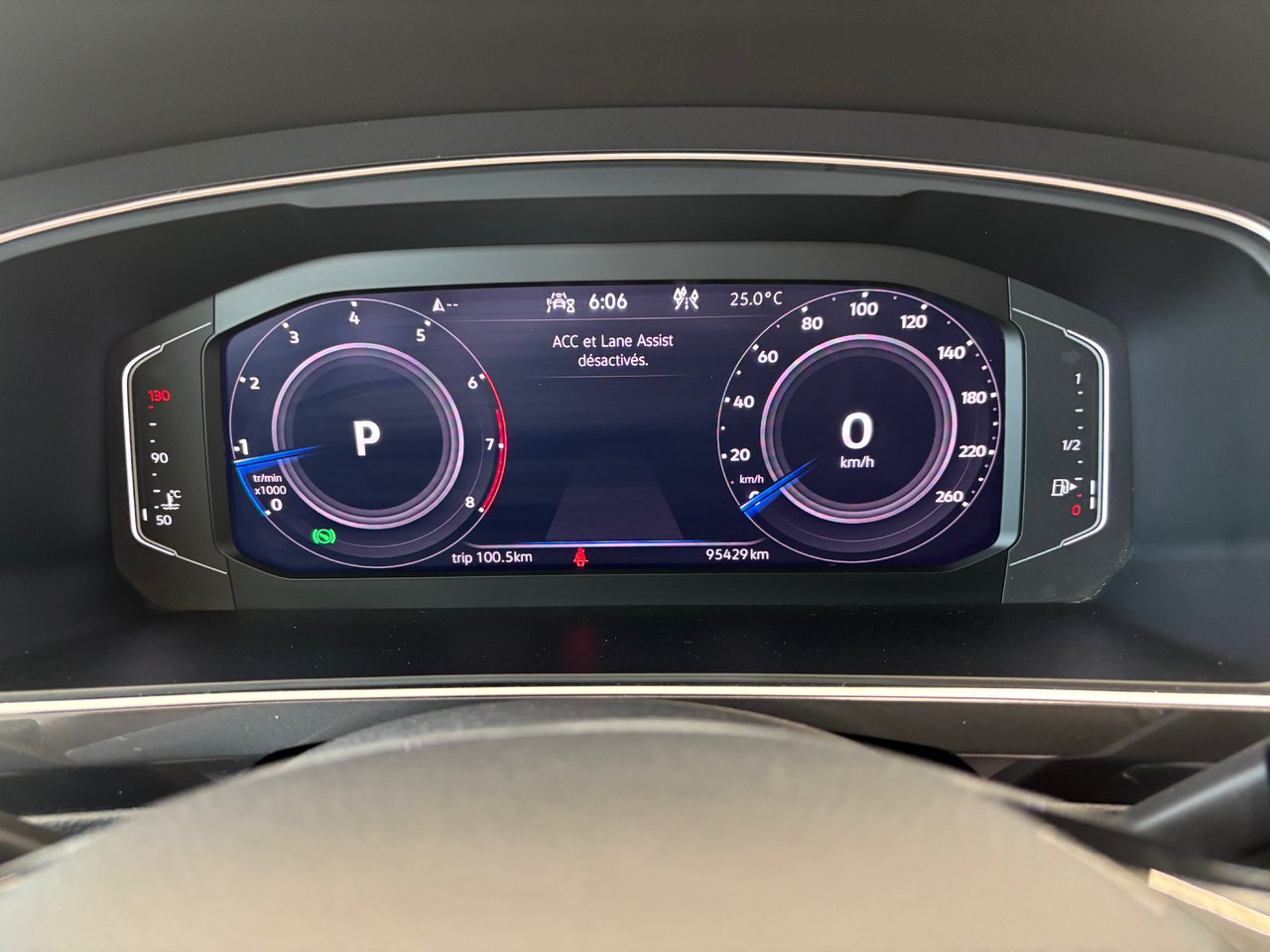 Volkswagen Tiguan Highline R-LINE CUIR TOIT NAVIGATION 2021 JAMAIS ACCIDENTÉ