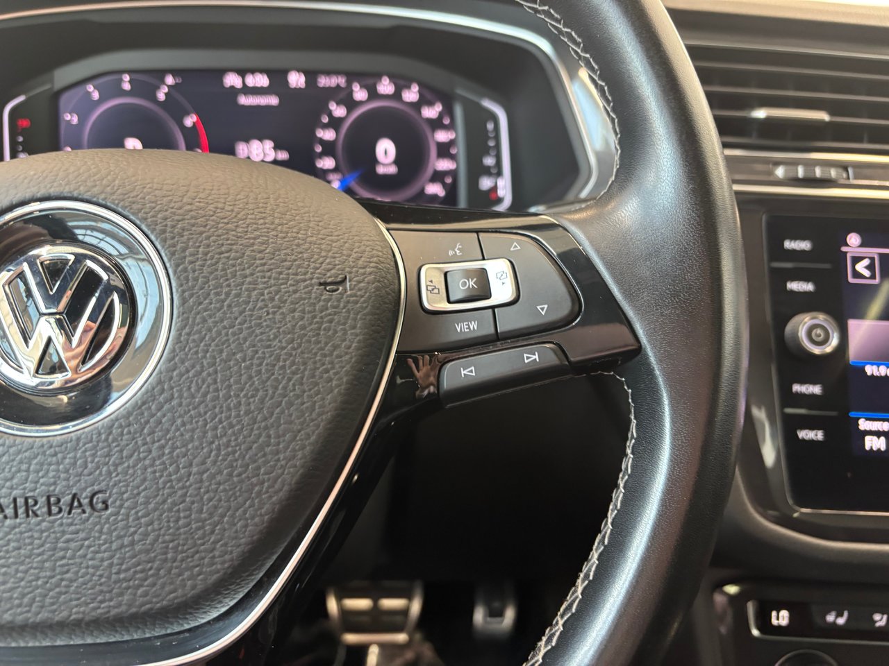 Volkswagen Tiguan Highline R-LINE CUIR TOIT NAVIGATION 2021 JAMAIS ACCIDENTÉ