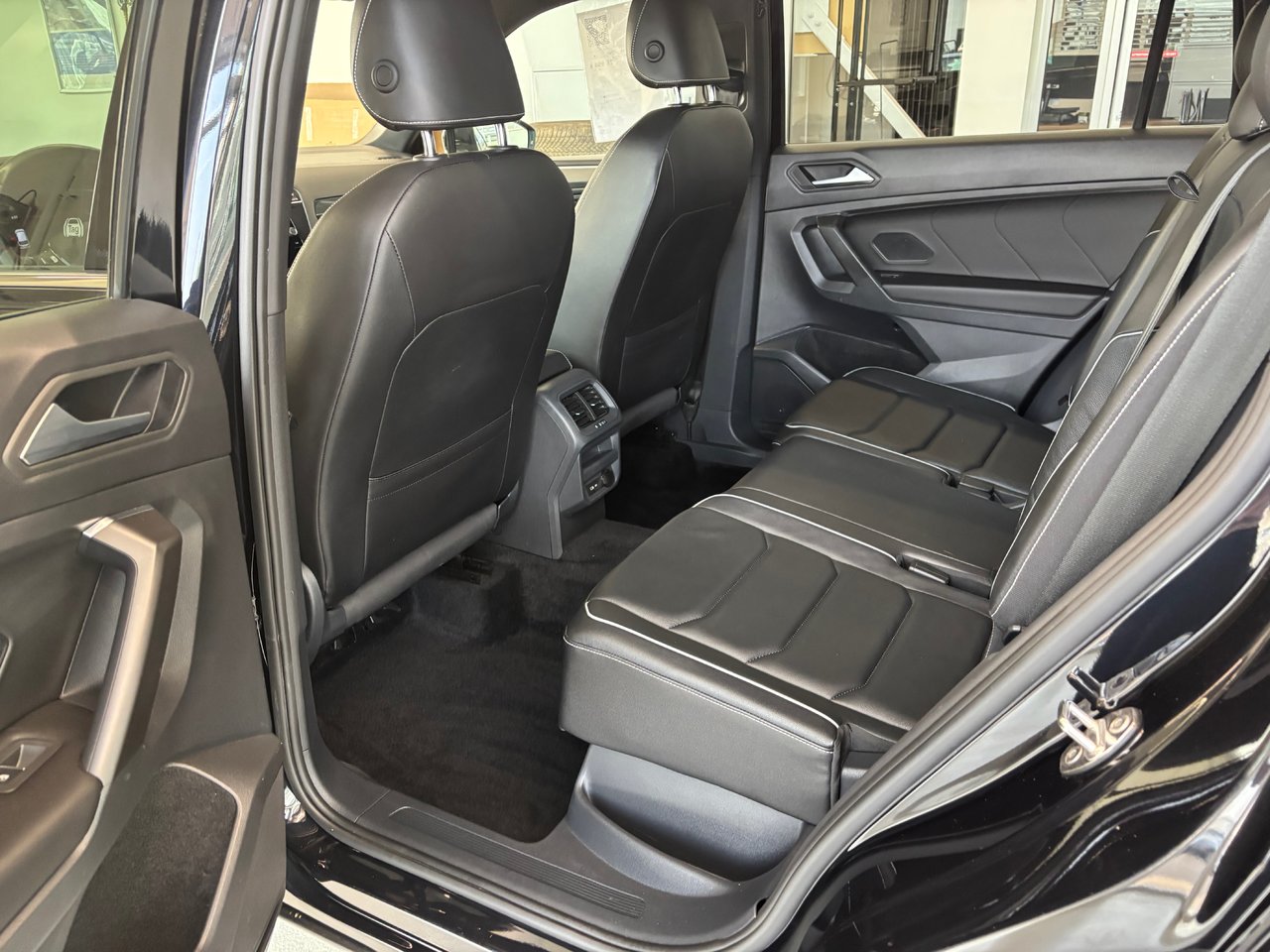 Volkswagen Tiguan Highline R-LINE CUIR TOIT NAVIGATION 2021 JAMAIS ACCIDENTÉ