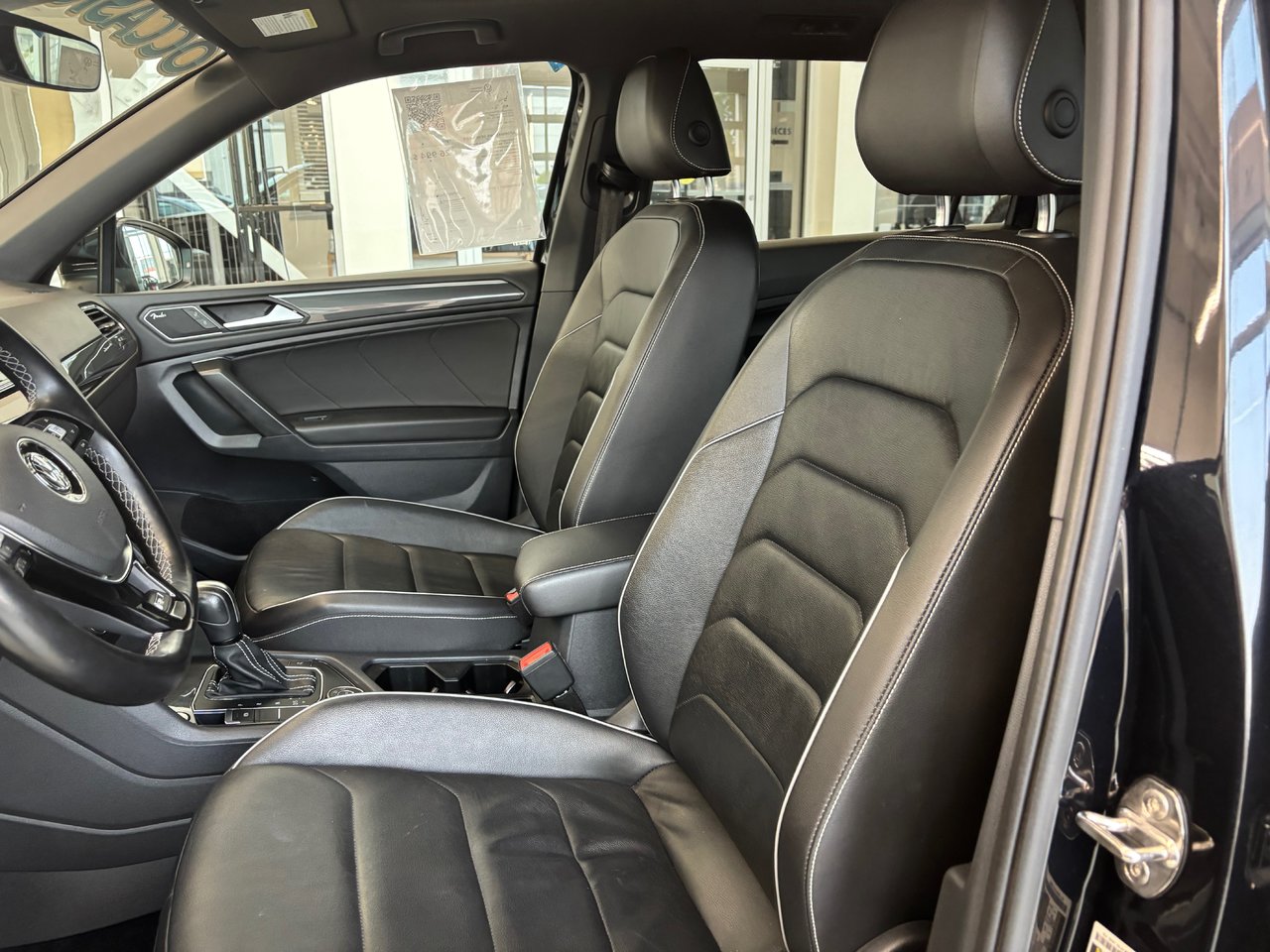 Volkswagen Tiguan Highline R-LINE CUIR TOIT NAVIGATION 2021 JAMAIS ACCIDENTÉ