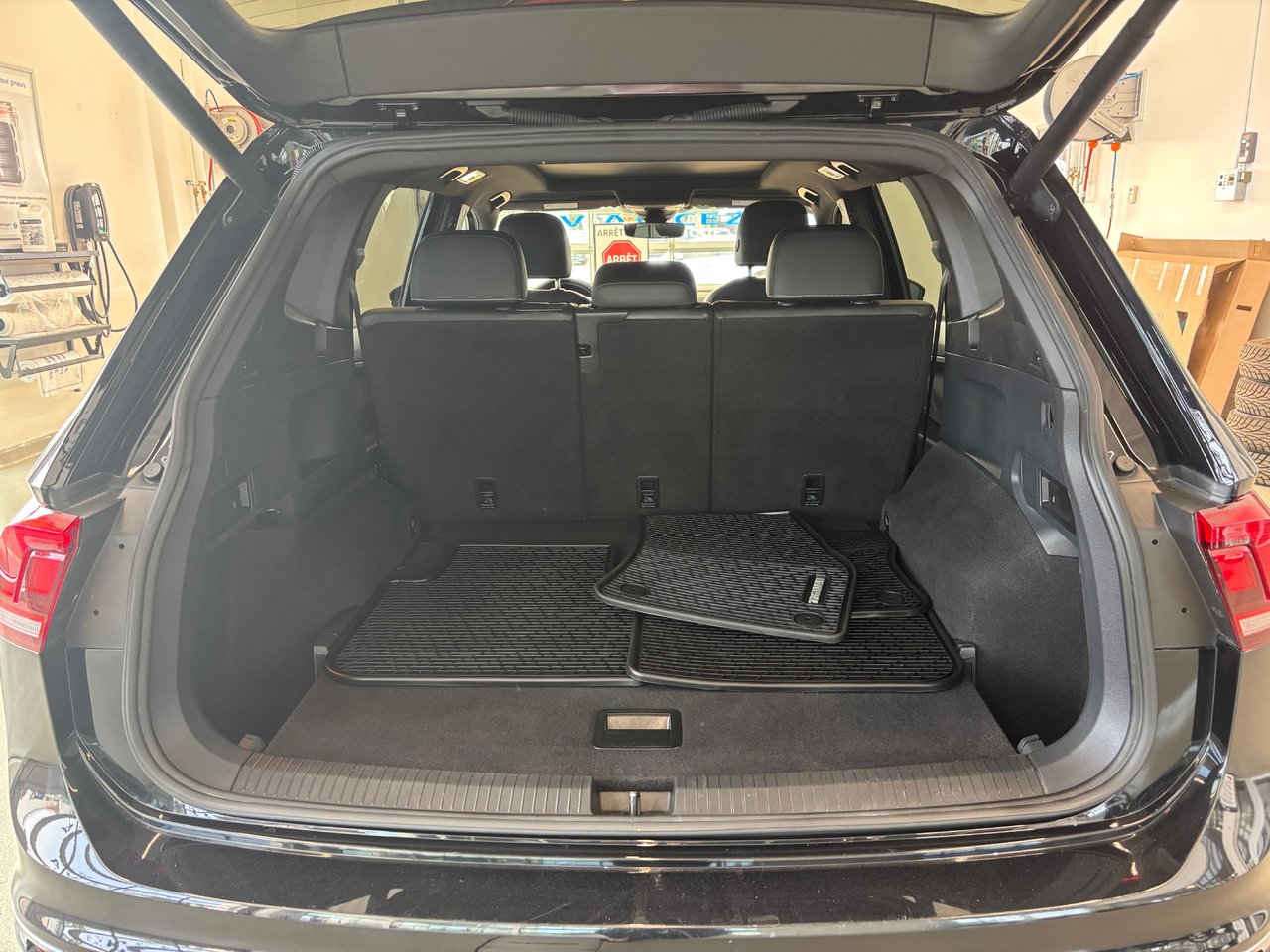 Volkswagen Tiguan Highline R-LINE CUIR TOIT NAVIGATION 2021 JAMAIS ACCIDENTÉ