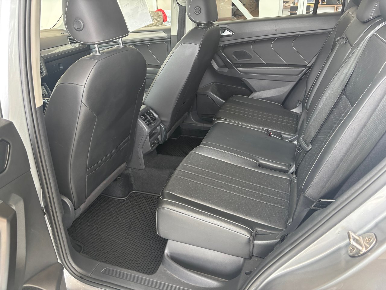 Volkswagen Tiguan Comfortline TOIT PANORAMIQUE CARPLAY 4MOTION 2022 AUSSI BAS QUE 4.69%