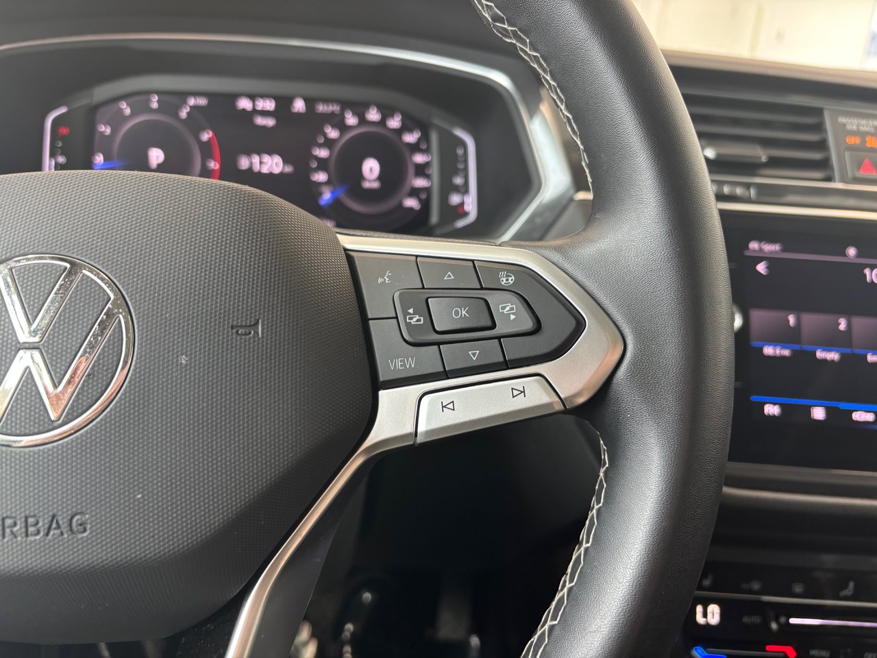 Volkswagen Tiguan Comfortline TOIT PANORAMIQUE CARPLAY 4MOTION 2022 AUSSI BAS QUE 4.69%