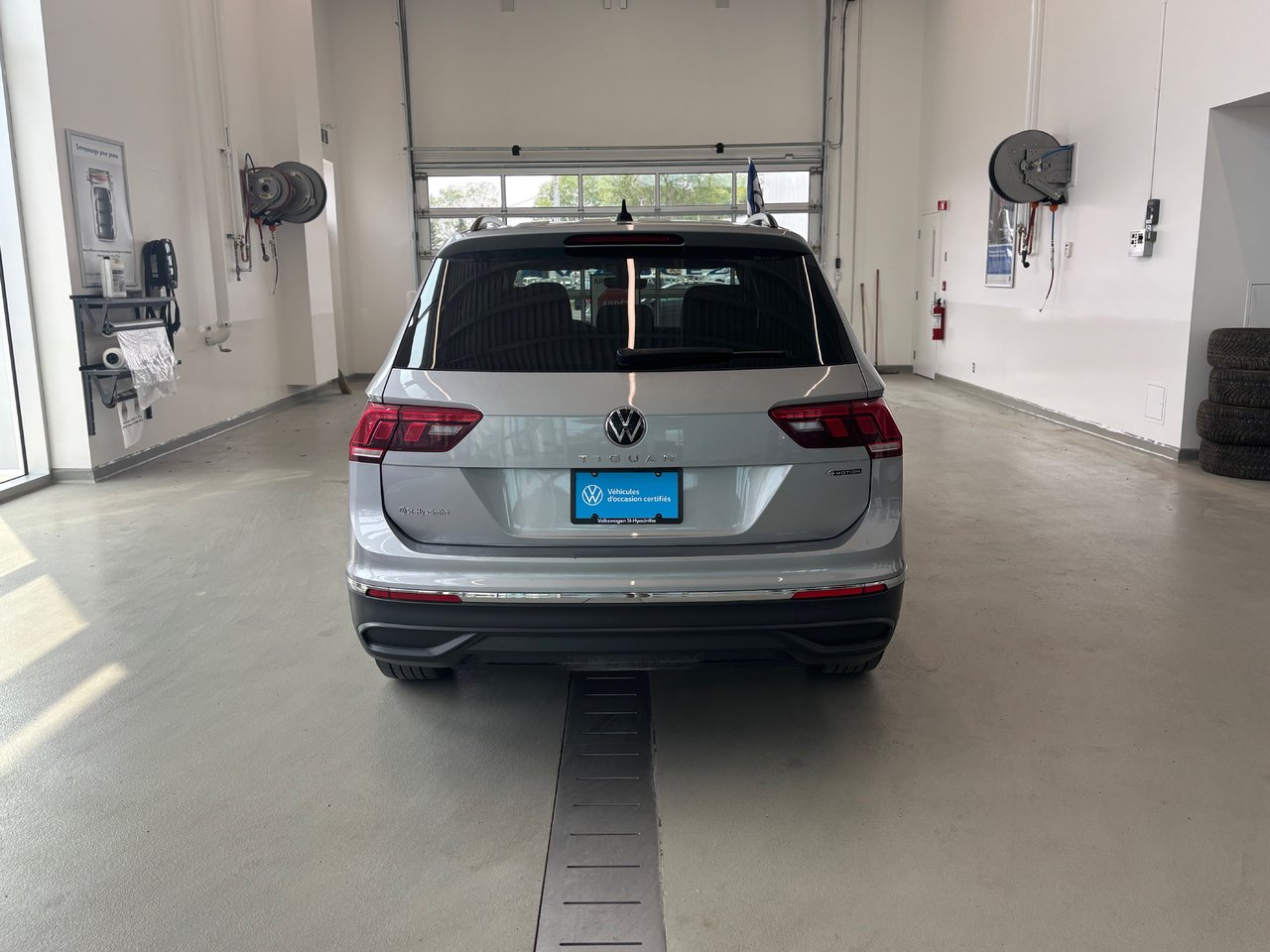 Volkswagen Tiguan Comfortline TOIT PANORAMIQUE CARPLAY 4MOTION 2022 AUSSI BAS QUE 4.69%