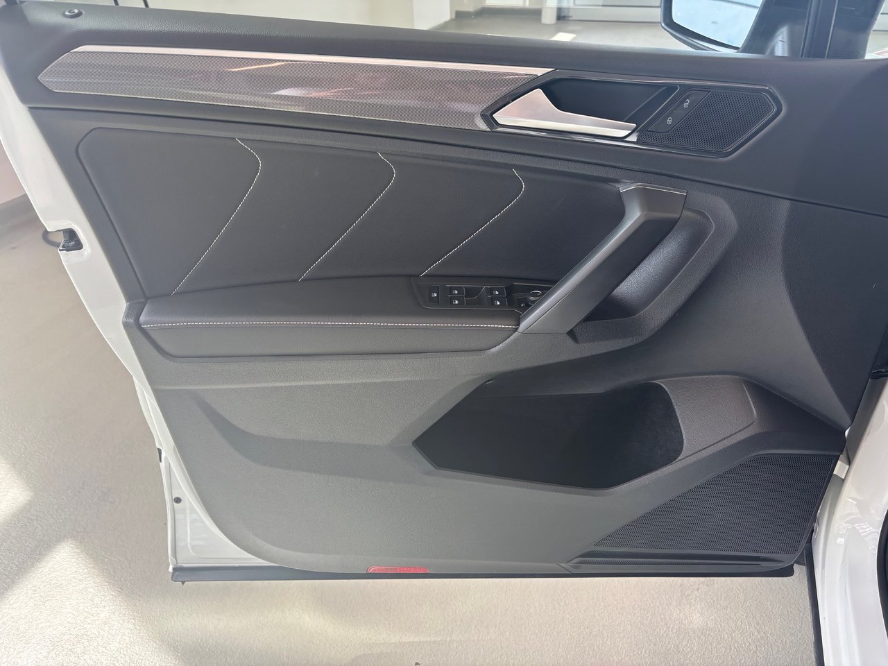 2022 Volkswagen Tiguan Comfortline R-Line Black Edition TOIT PANO SIMILIC