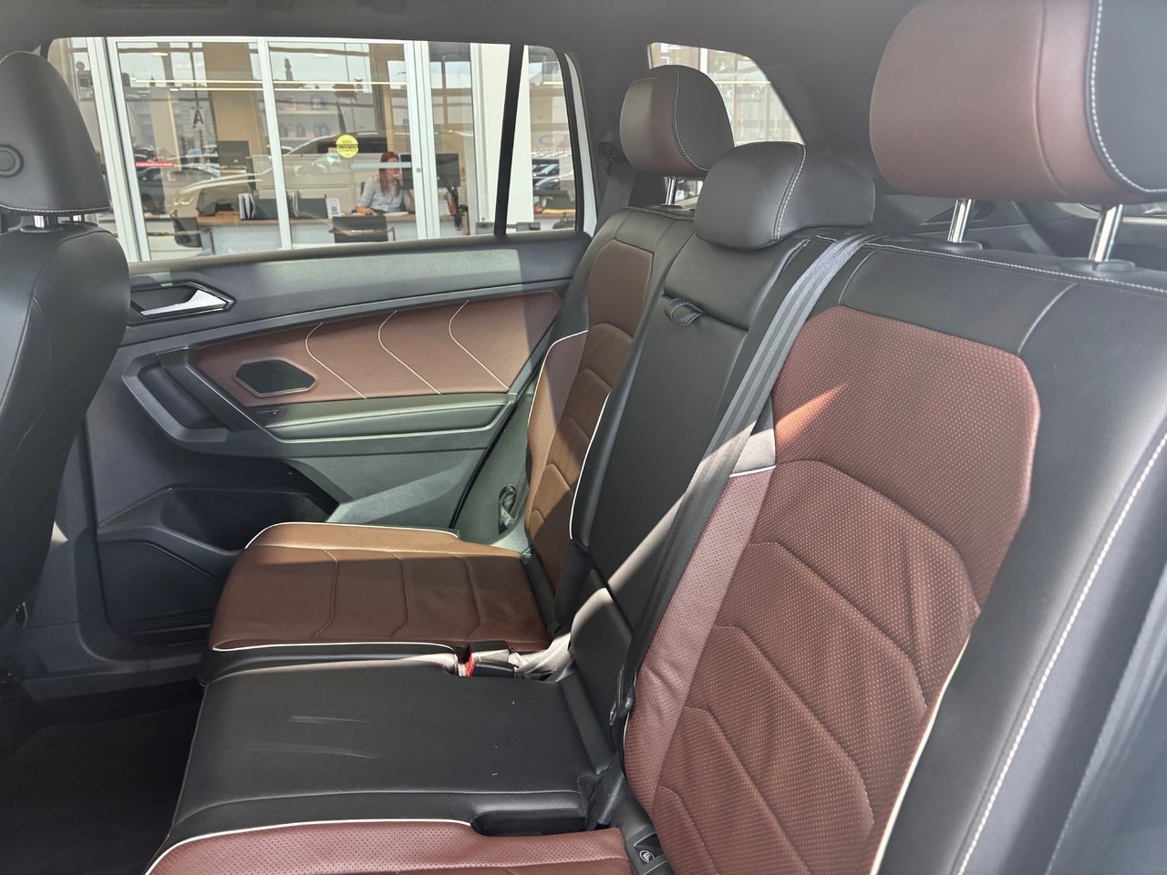 Volkswagen Tiguan Highline R-Line TOIT PANO INTERIEUR DE CUIR 2022 JAMAIS ACCIDENTÉ