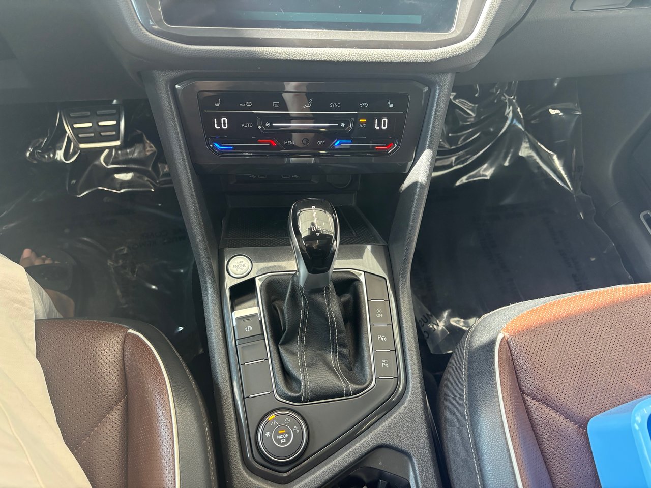 Volkswagen Tiguan Highline R-Line TOIT PANO INTERIEUR DE CUIR 2022 JAMAIS ACCIDENTÉ