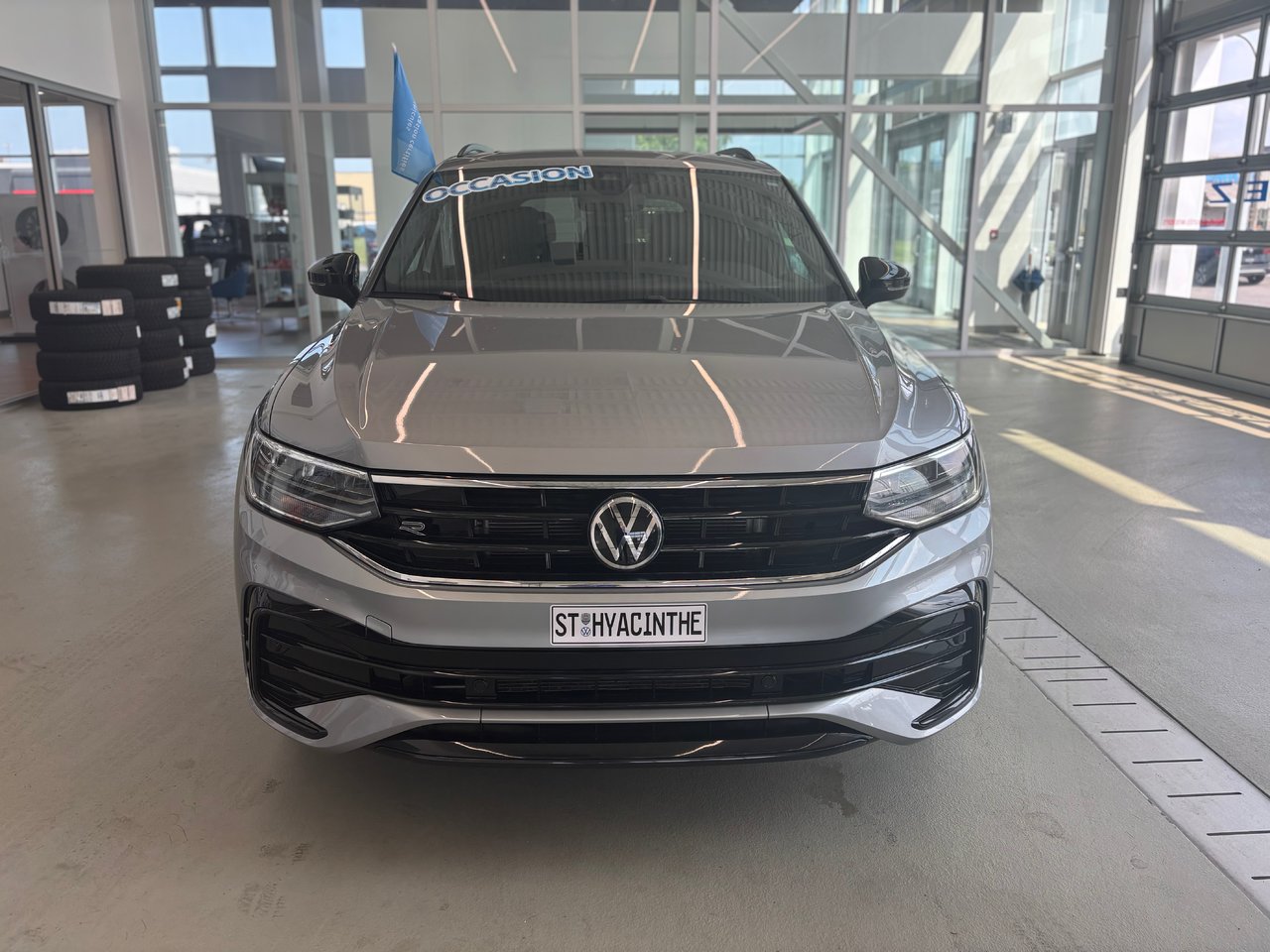 Volkswagen Tiguan Comfortline R-Line Black Edition TOIT 2023 A PARTIR DE 4.39%