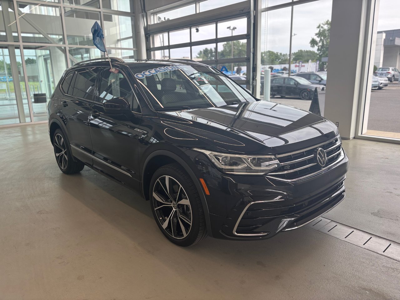 2023 Volkswagen Tiguan Highline R-Line TOIT PANO CUIR NAVIGATION