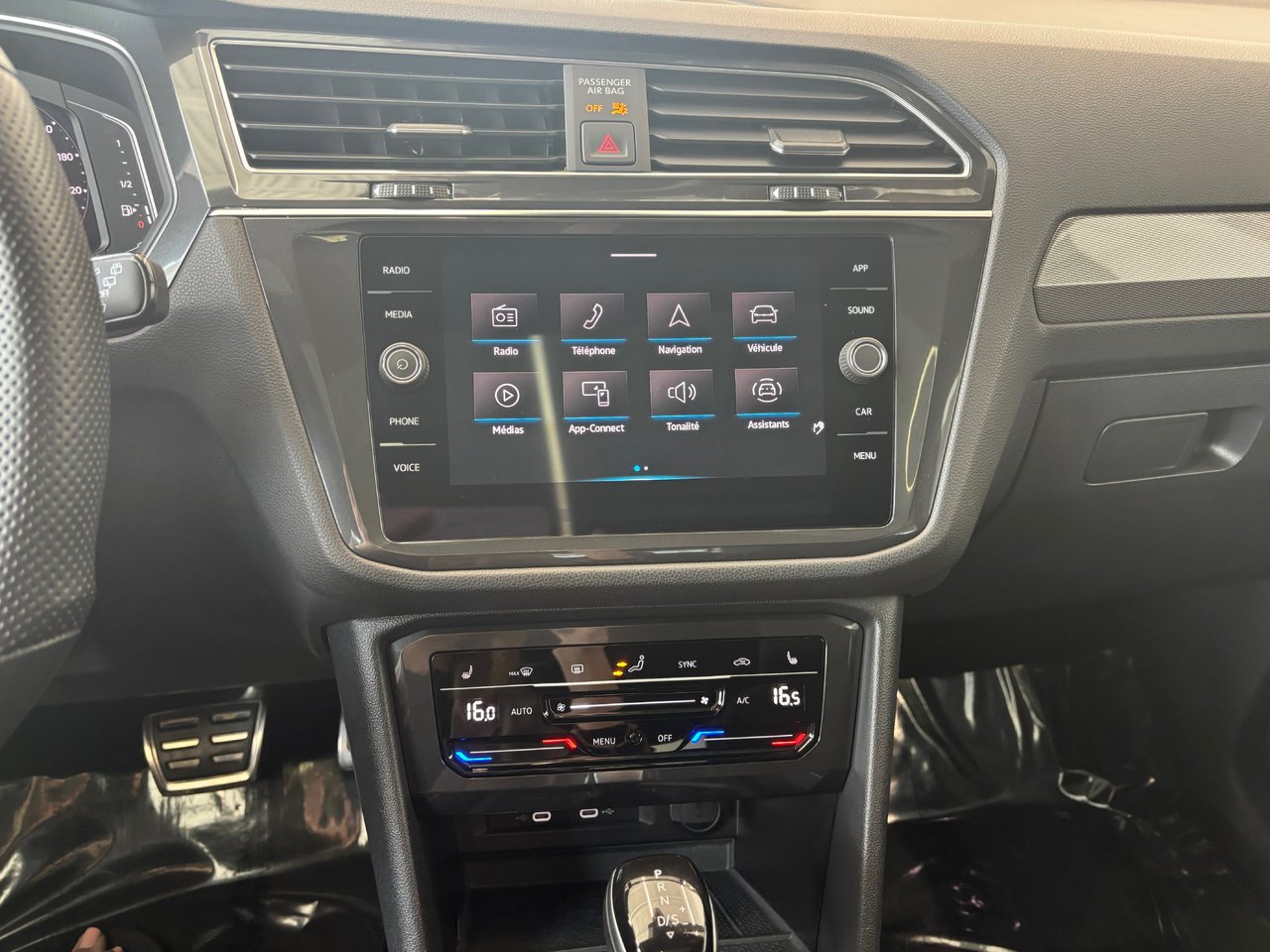 2023 Volkswagen Tiguan Comfortline R-Line Black Edition