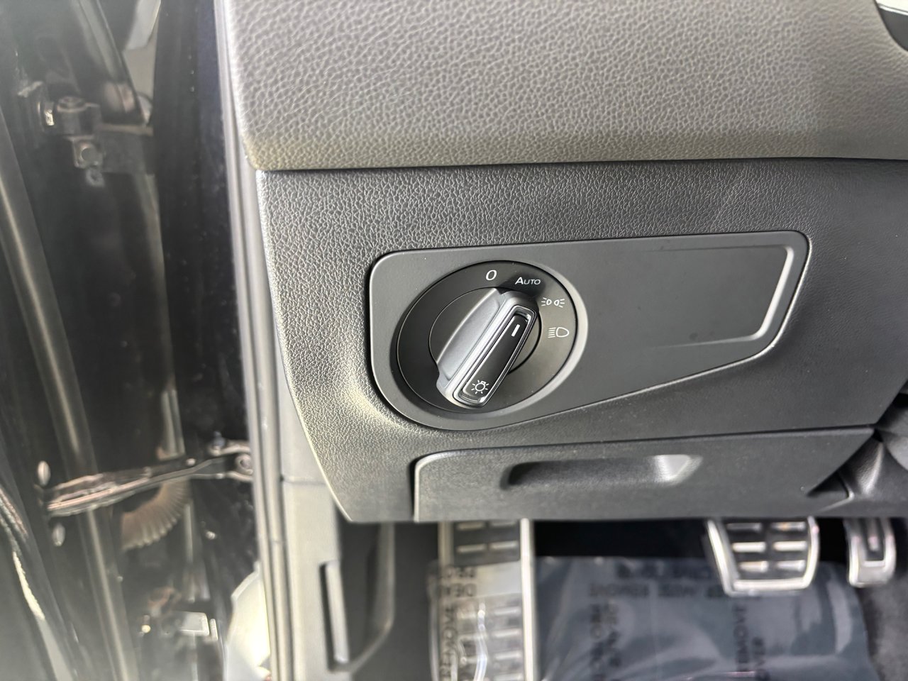 2023 Volkswagen Tiguan Comfortline R-Line Black Edition