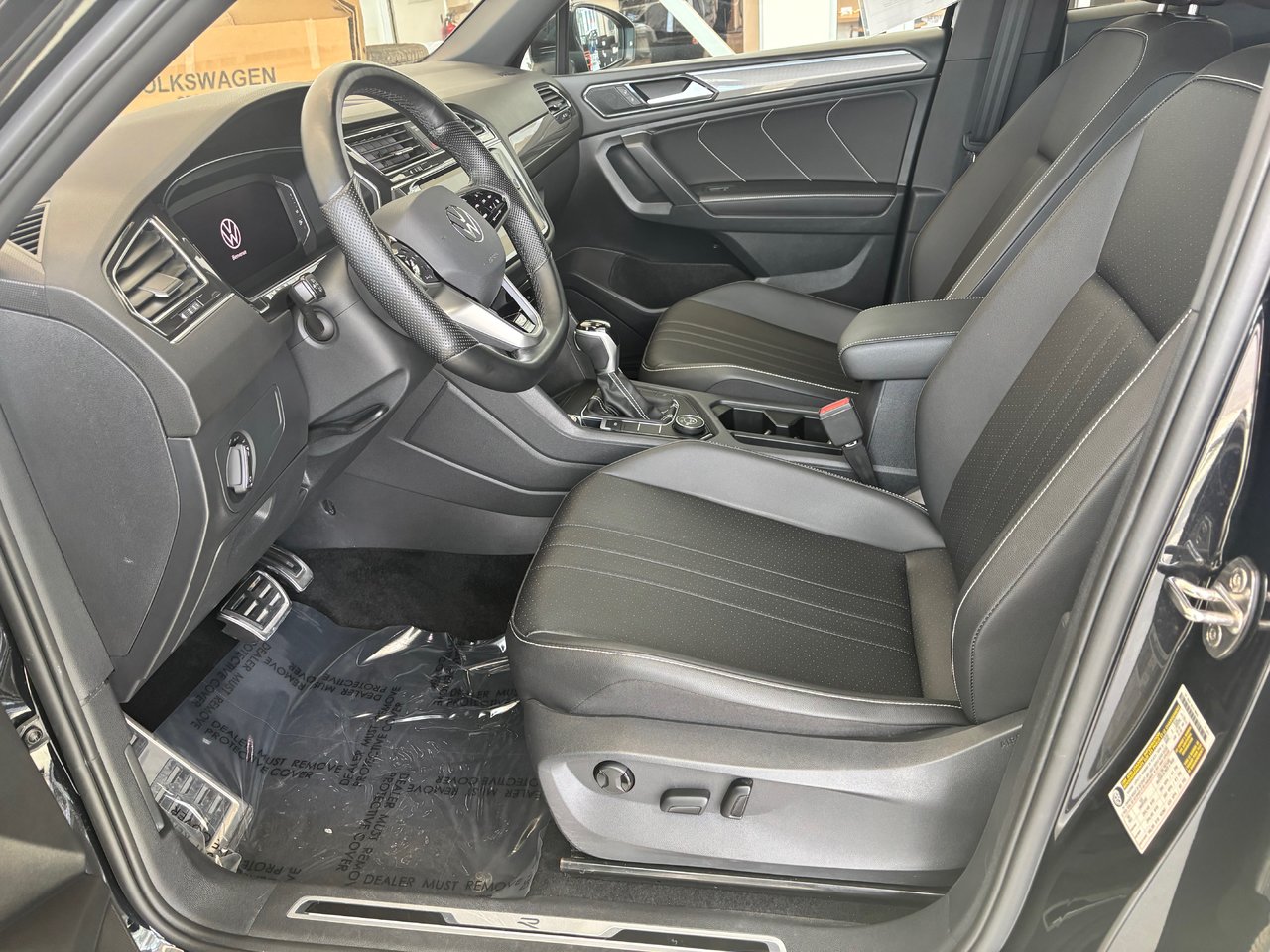 2023 Volkswagen Tiguan Comfortline R-Line Black Edition