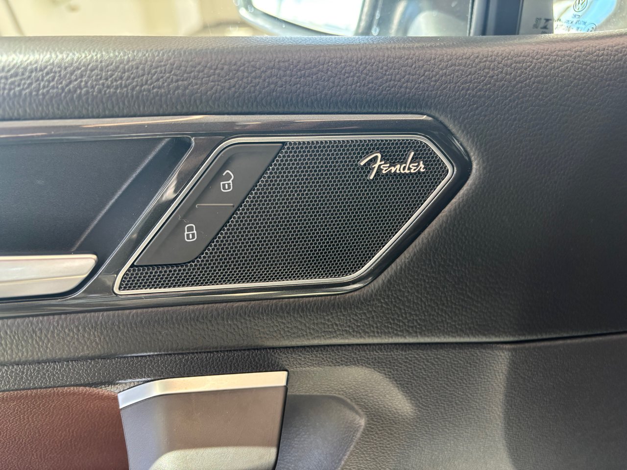 Volkswagen Tiguan Highline R-Line CUIR TOIT PANO NAVIGATION 2023 JAMAIS ACCIDENTÉ