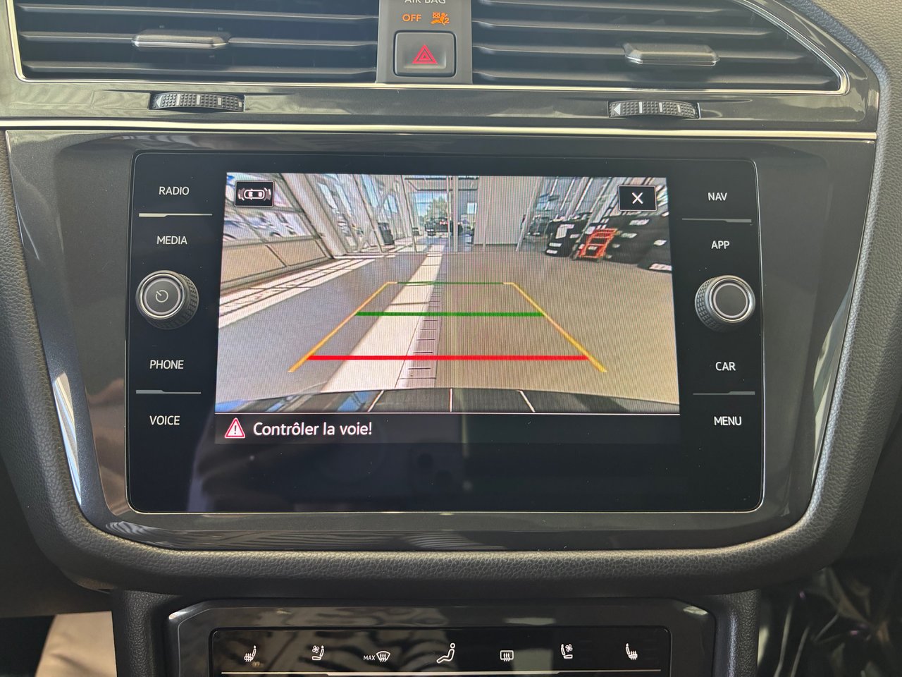 Volkswagen Tiguan Highline R-Line CUIR TOIT PANO NAVIGATION 2023 JAMAIS ACCIDENTÉ