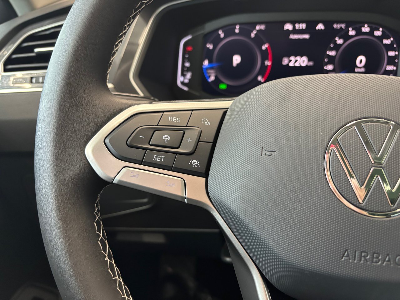 2024 Volkswagen Tiguan COMFORTLINE TOIT PANO SIMILI CUIR CARPLAY