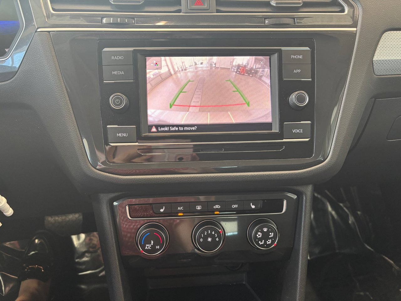 Volkswagen Tiguan Trendline 7 PASSAGERS 4MOTION CARPLAY 2024 7 PASSAGERS