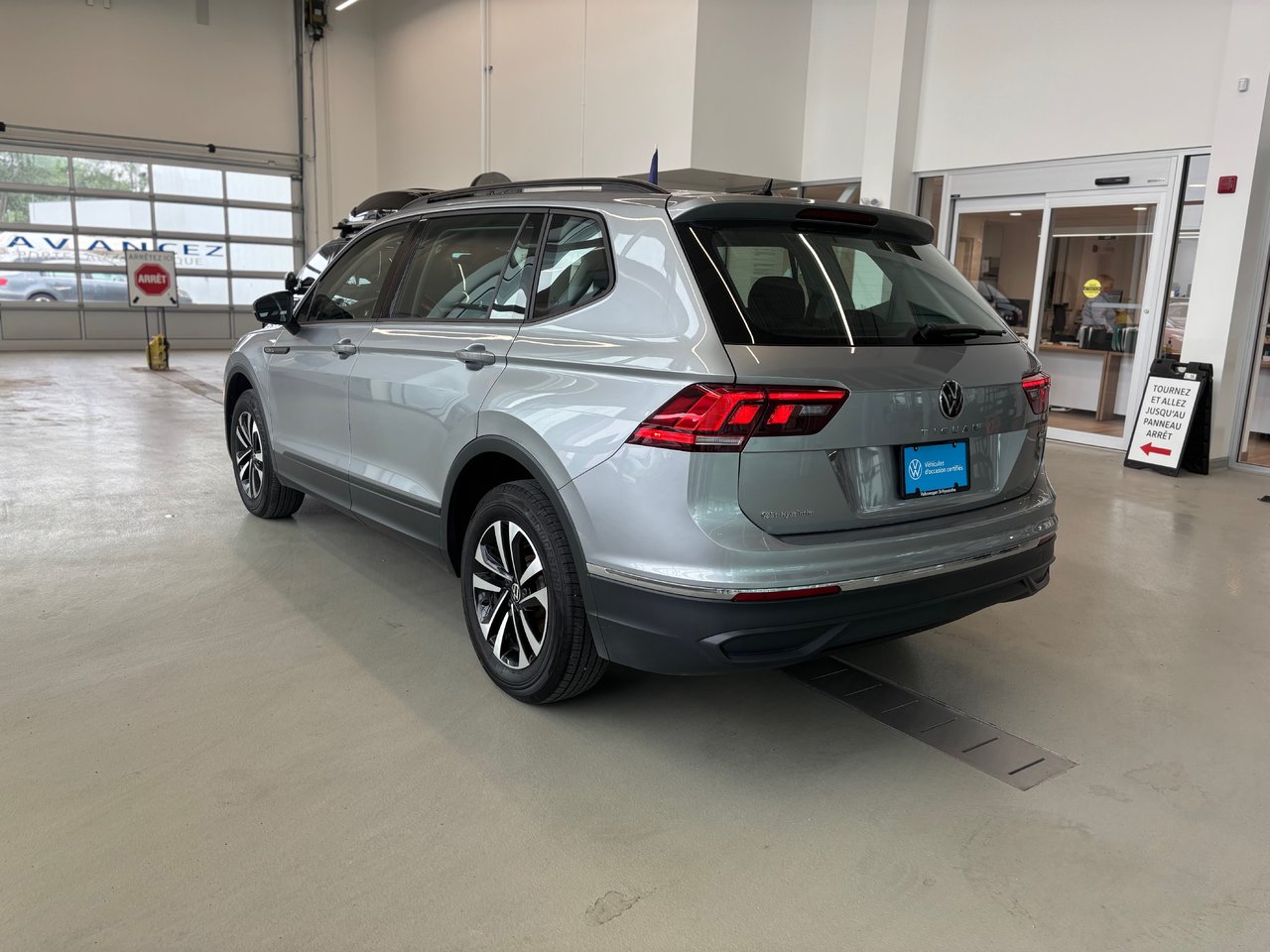 Volkswagen Tiguan Trendline 7 PASSAGERS 4MOTION CARPLAY 2024 7 PASSAGERS