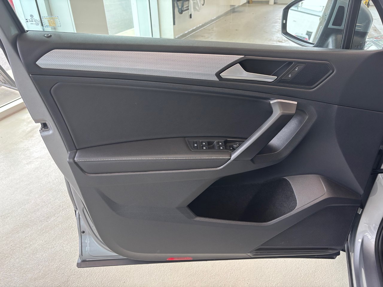 Volkswagen Tiguan Trendline 7 PASSAGERS 4MOTION CARPLAY 2024 7 PASSAGERS