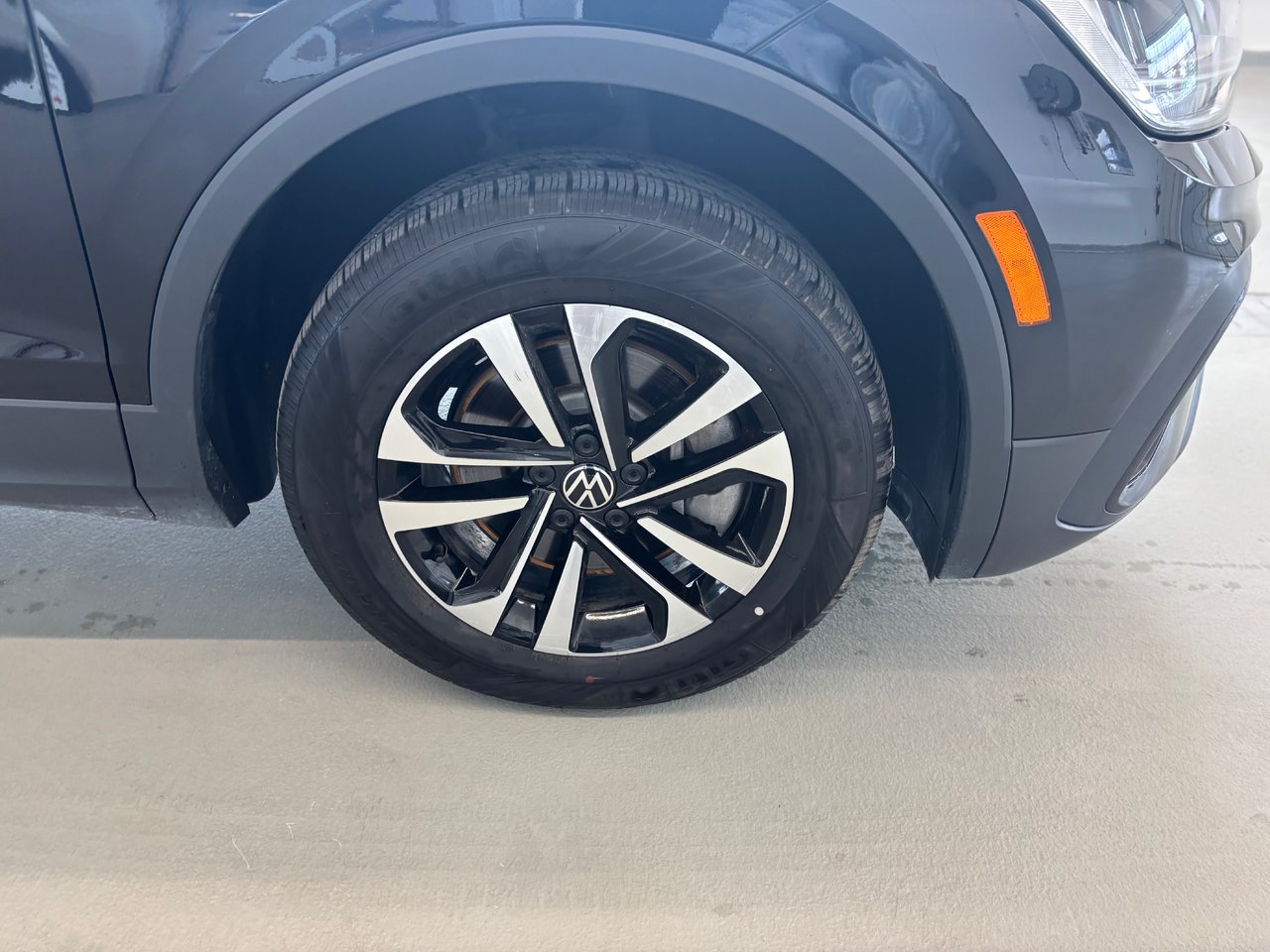 Volkswagen Tiguan Trendline 4MOTION CARPLAY SIÈGES CHAUFFANT 2024 A PARTIR DE 4.69%