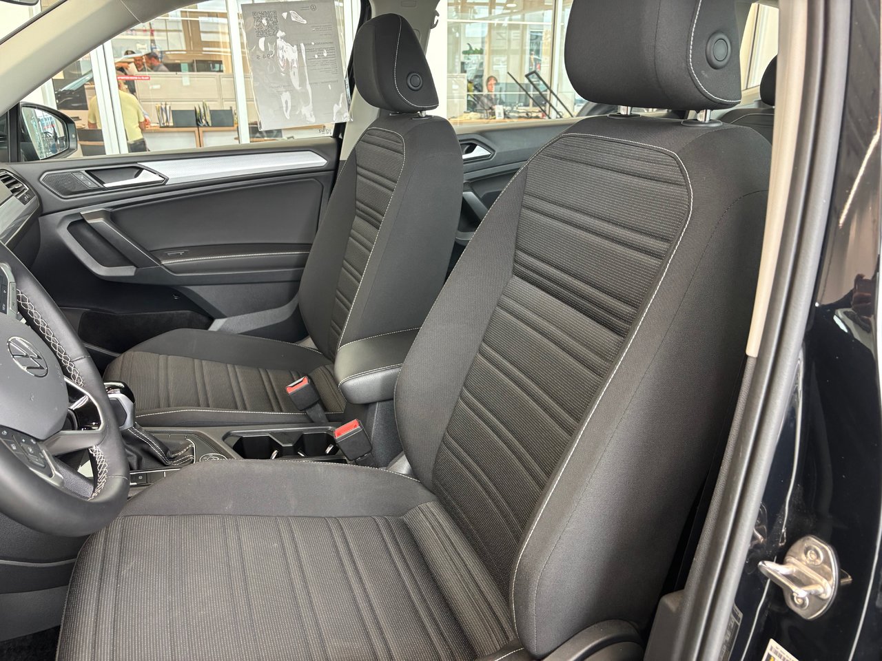 Volkswagen Tiguan Trendline 4MOTION CARPLAY SIÈGES CHAUFFANT 2024 A PARTIR DE 4.69%
