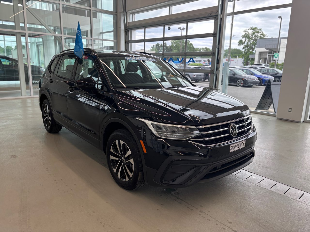 Volkswagen Tiguan Trendline 4MOTION CARPLAY SIÈGES CHAUFFANT 2024 A PARTIR DE 4.69%