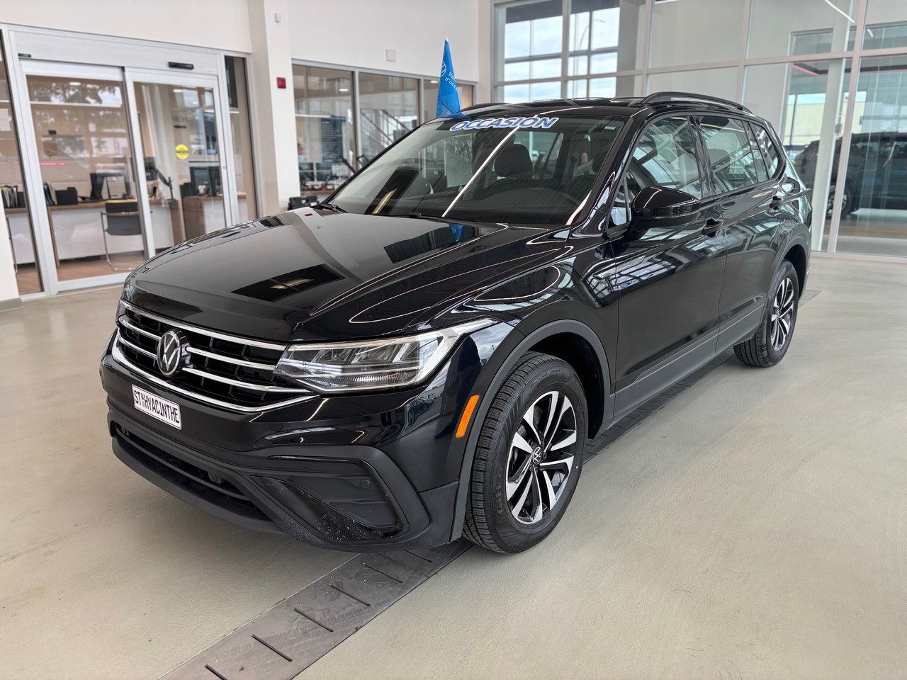 Volkswagen Tiguan Trendline 4MOTION CARPLAY SIÈGES CHAUFFANT 2024 A PARTIR DE 4.69%