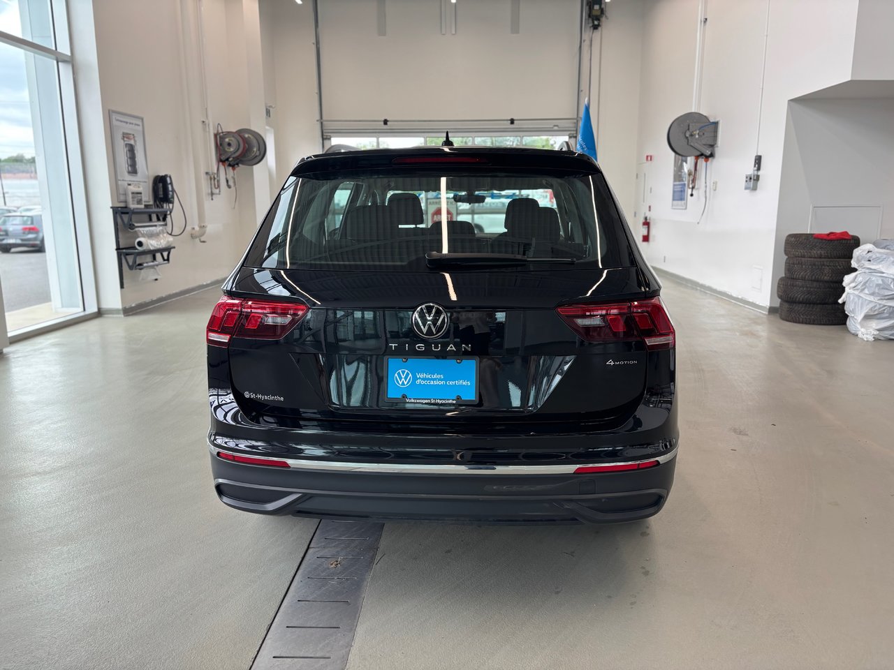 Volkswagen Tiguan Trendline 4MOTION CARPLAY SIÈGES CHAUFFANT 2024 A PARTIR DE 4.69%