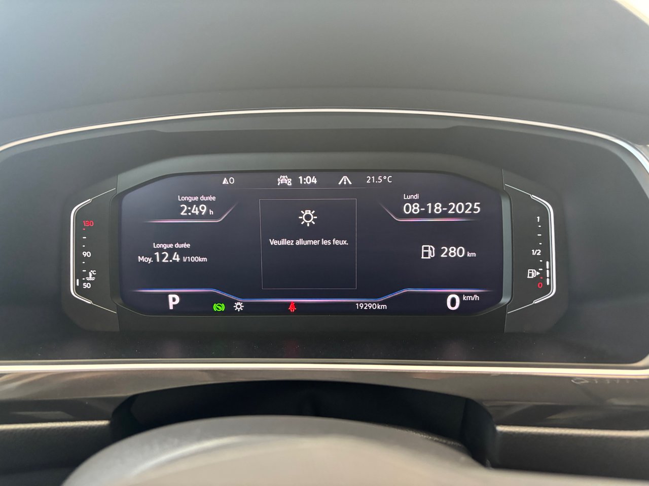 Volkswagen Tiguan Comfortline TOIT PANO SIEGES CHAUFFANT DÉMARREUR 2024 A PARTIR DE 4.39%