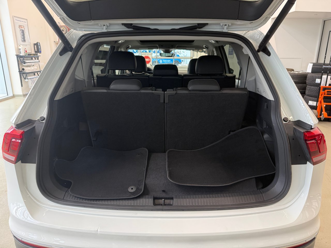 2024 Volkswagen Tiguan Comfortline JAMAIS ACCIDENTÉ 7 PASSAGERS