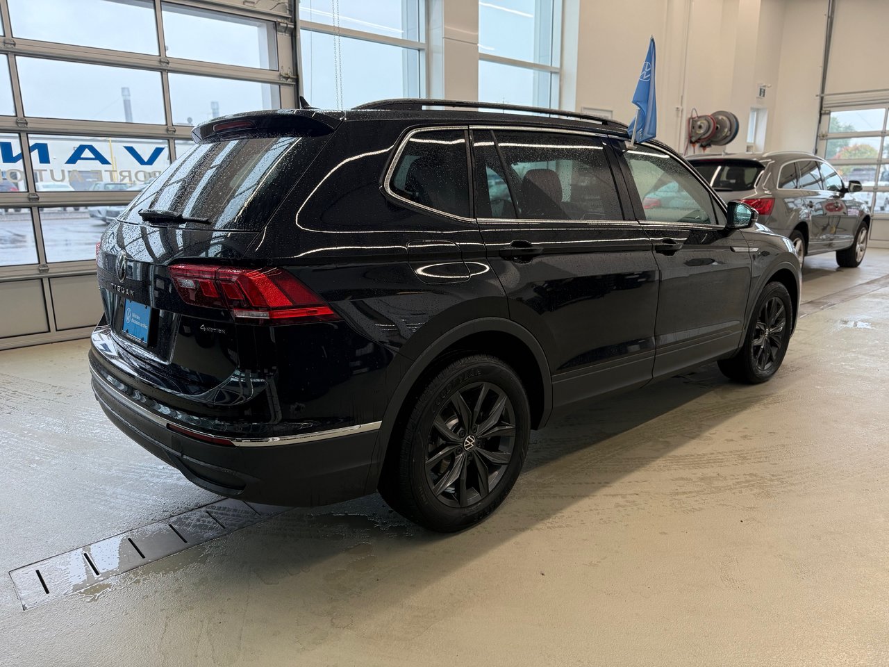 Volkswagen Tiguan Comfortline 7 PASSAGERS JAMAIS ACCIDENTÉ 2024 A PARTIR DE 4.39%