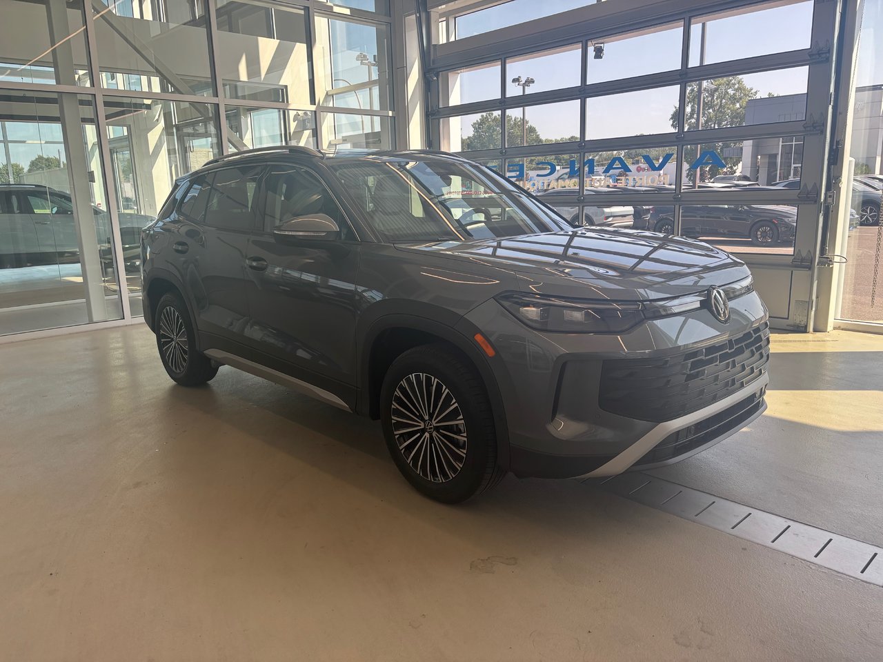 2025 Volkswagen Tiguan Comfortline DEMO SPECIAL