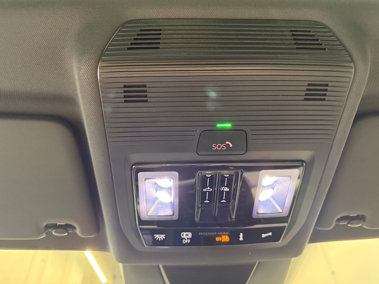 2026 Volkswagen Tiguan Comfortline R-Line Black Edition DEMO SPECIAL