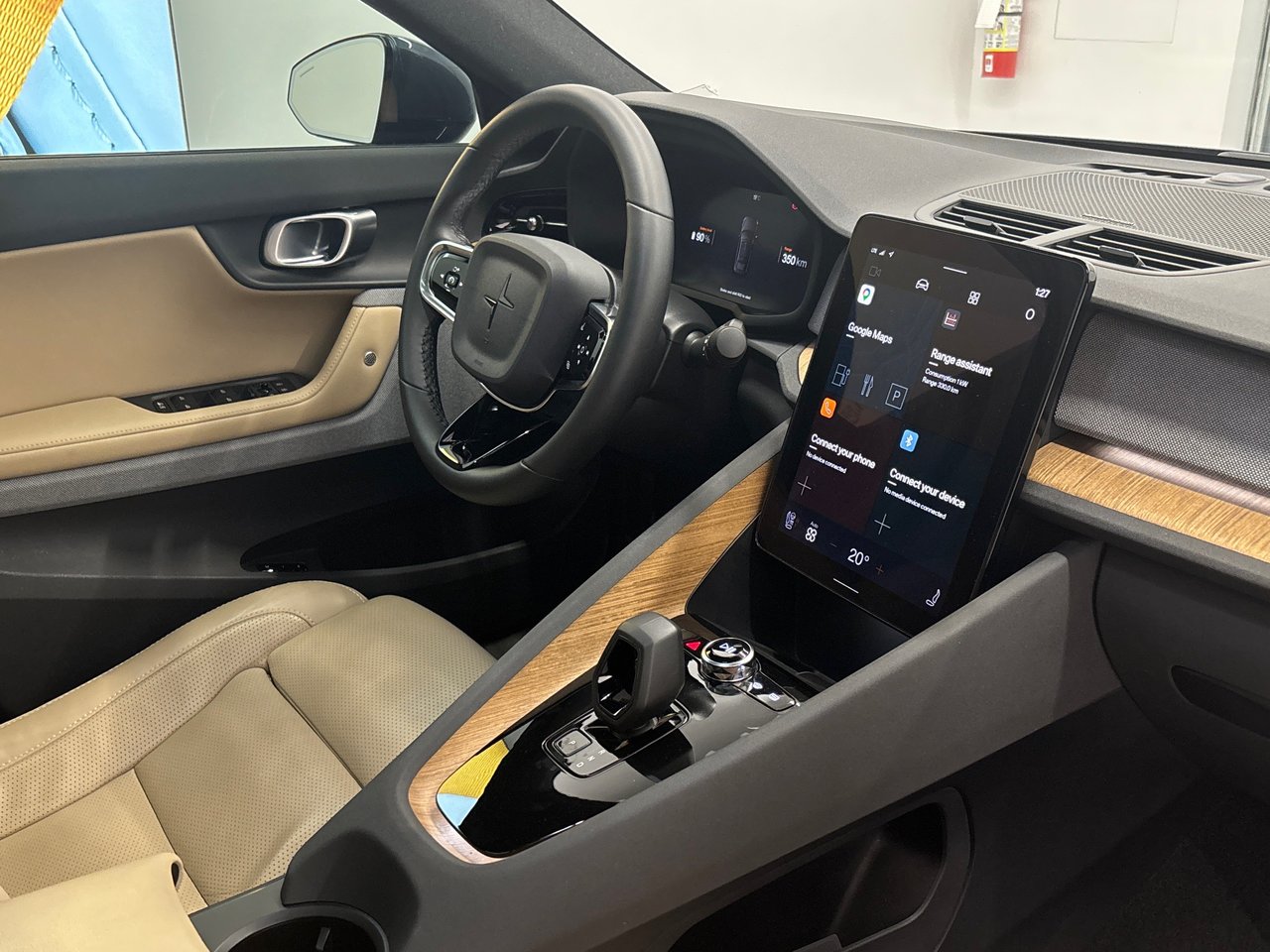 2022 Polestar 2 BASE-11