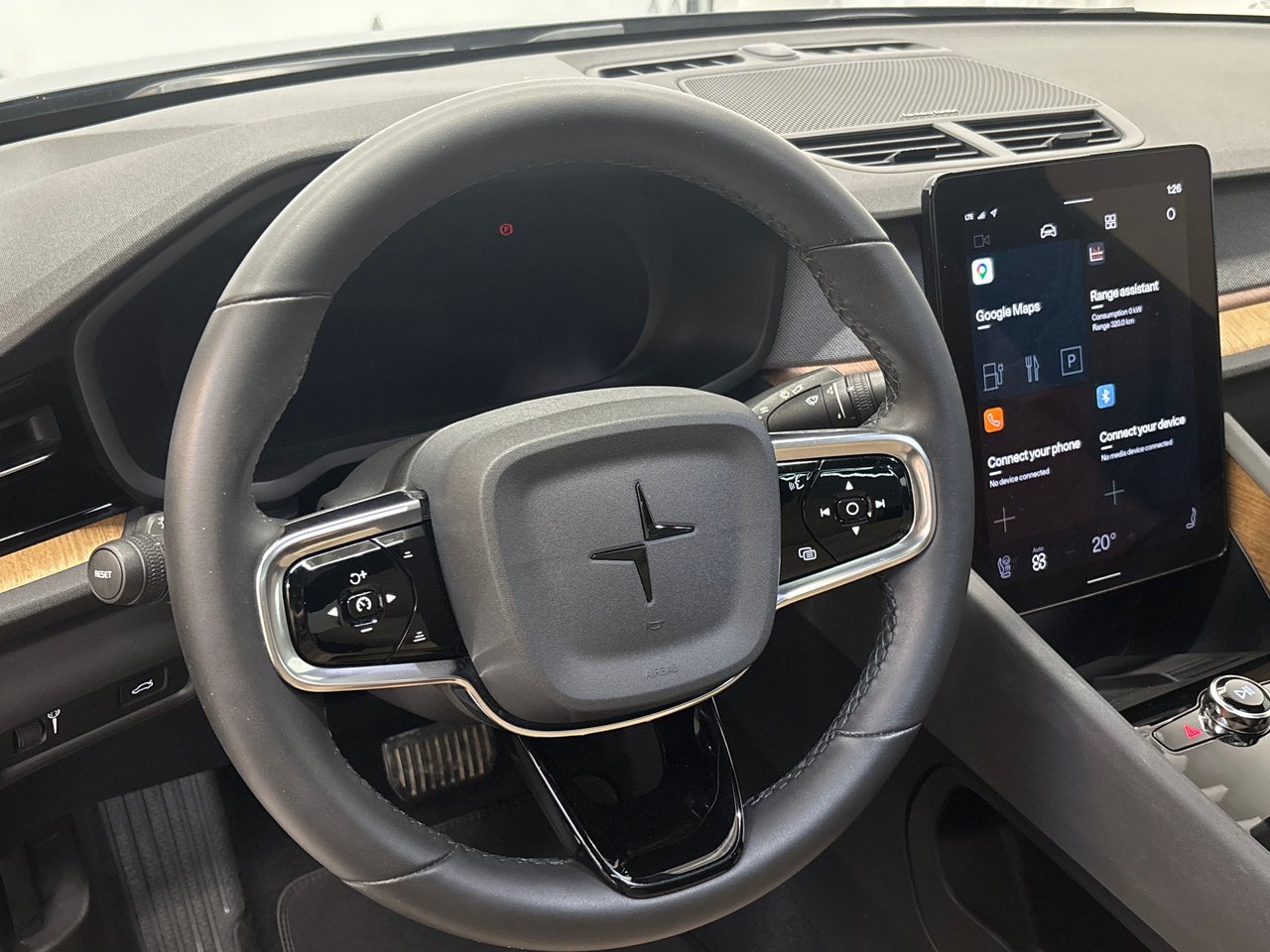 2022 Polestar 2 BASE-24