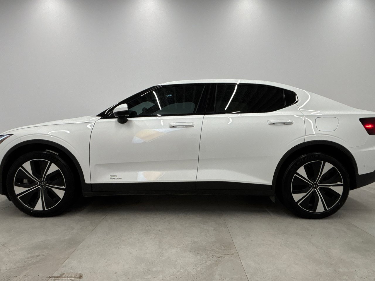 Polestar 2 Plus 2024-13
