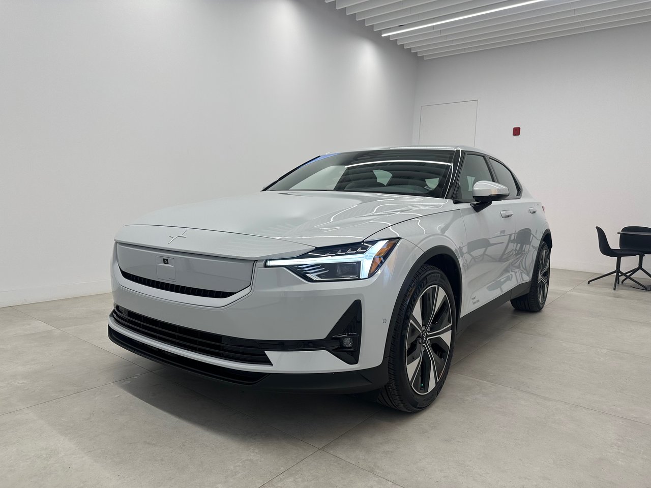 Silver (GLACIER ARGENT MÉTALLISÉ) 2024 Polestar 2 Long Range Dual Motor AWD Sedan All-Wheel Drive Automatic