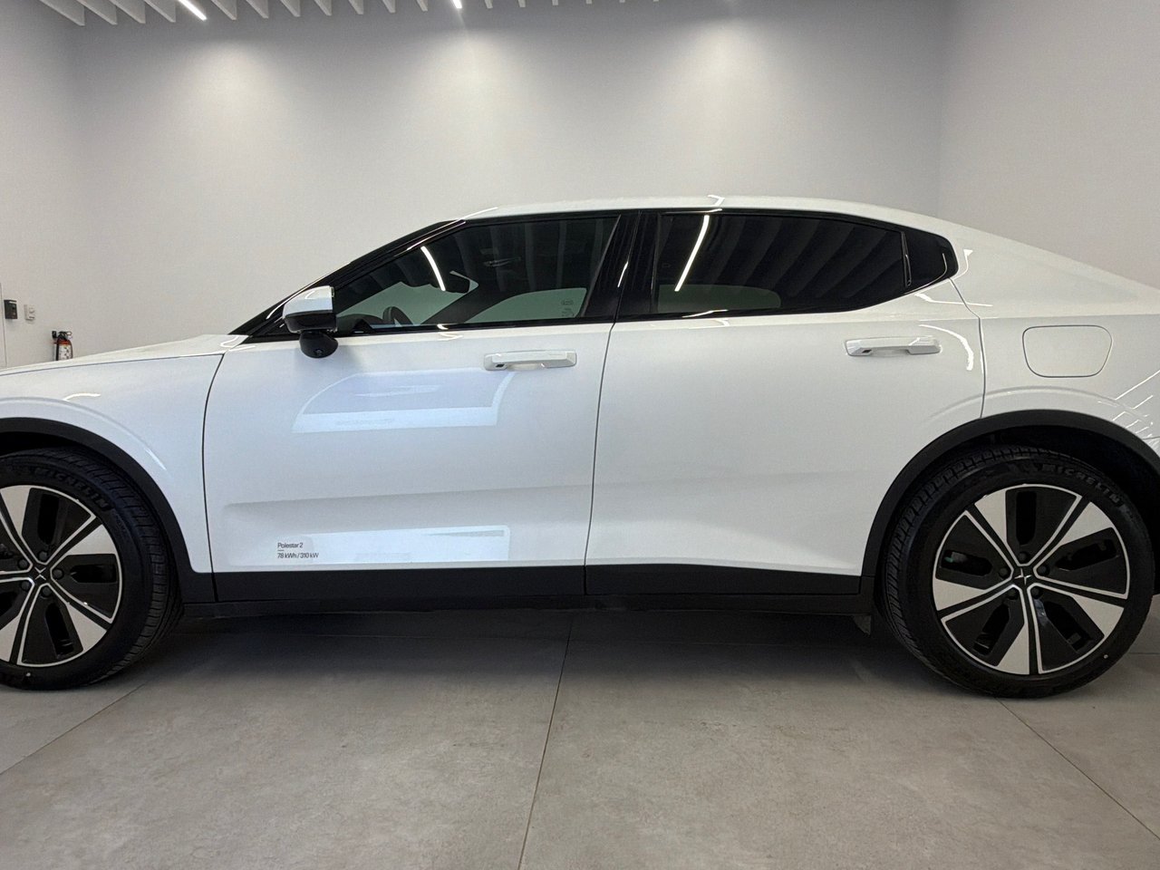 2024 Polestar 2 Plus-17