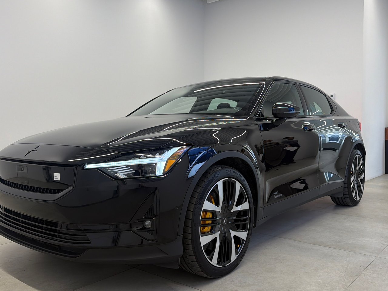 SPACE 2025 Polestar 2 Sedan  Automatic