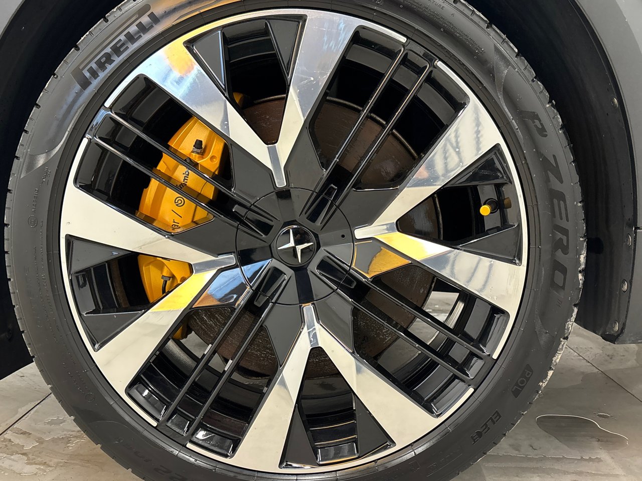 Polestar 3 Performance Launch Edition 2025-24