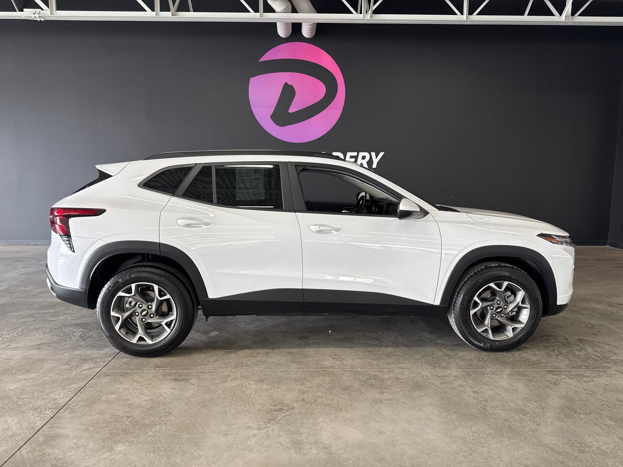 2025 Chevrolet Trax LT FWD