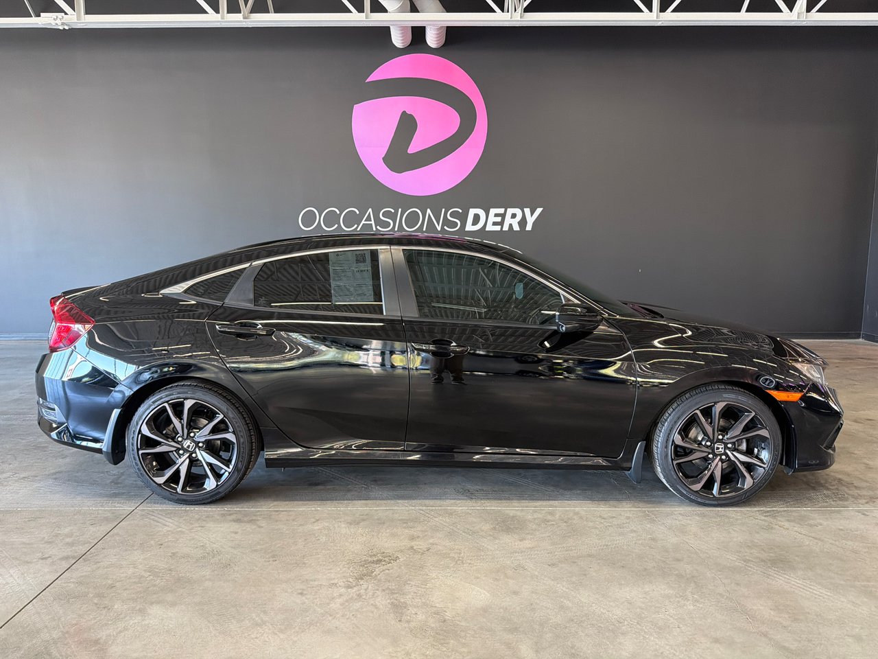 Black 2020 Honda Civic Sedan Front-Wheel Drive Continuously Variable Transmission
