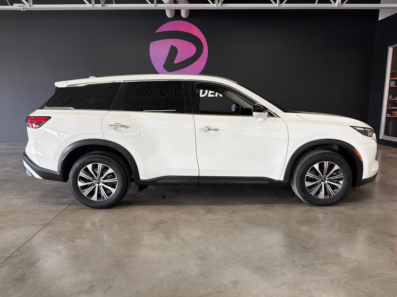 White 2024 INFINITI QX60 SUV / Crossover All-Wheel Drive Automatic